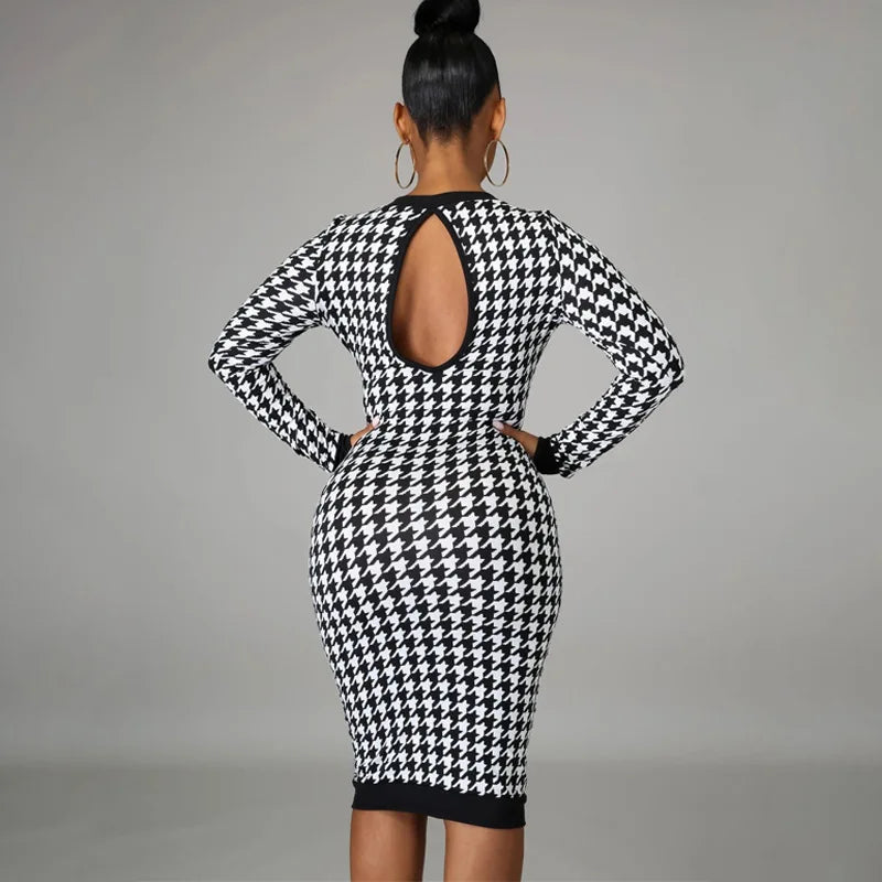 Robe Tubulaire Pied-de-Poule - Élégance pour l'Automne/Hiver, Robe Bodycon à Motif Pied-de-Poule - Tendance et Confort, Robe Tubulaire Pied-de-Poule avec Manches Longues - Idéale pour les Soirées, Robe Midi Pied-de-Poule - Sophistication au Quotidien, Robe Tubulaire Pied-de-Poule en Coton et Polyester - Qualité Supérieure.