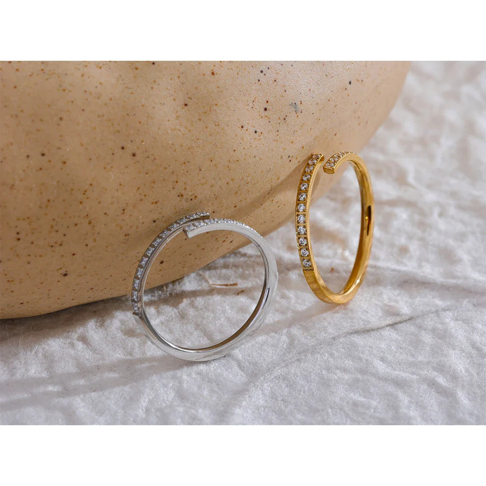 Bague Ajustable Minimaliste en Zircon