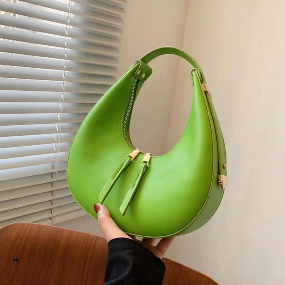 Sac en cuir demi-lune pour femme