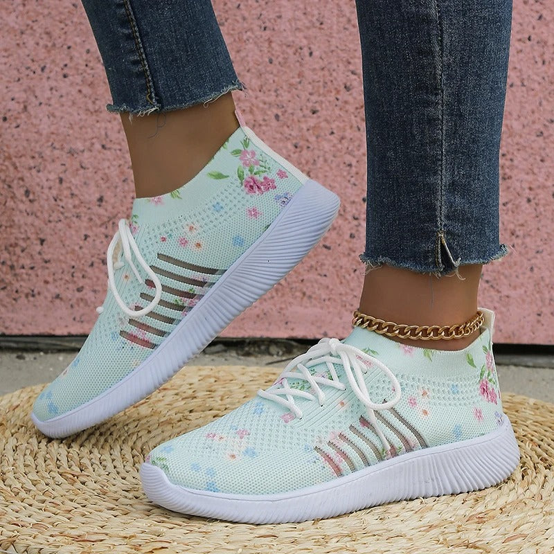 Baskets tricotées imprimées pour femmes,
Sneakers légères et respirantes,
Chaussures à motif floral chic,
Maille aérée pour un confort optimal,
Semelle en caoutchouc antidérapante,
Baskets slip-on pratiques,
Bout rond pour un confort adapté,
Chaussures décontractées pour le travail,
Idéales pour le shopping et les sorties,
Mode printemps-automne pour femmes.