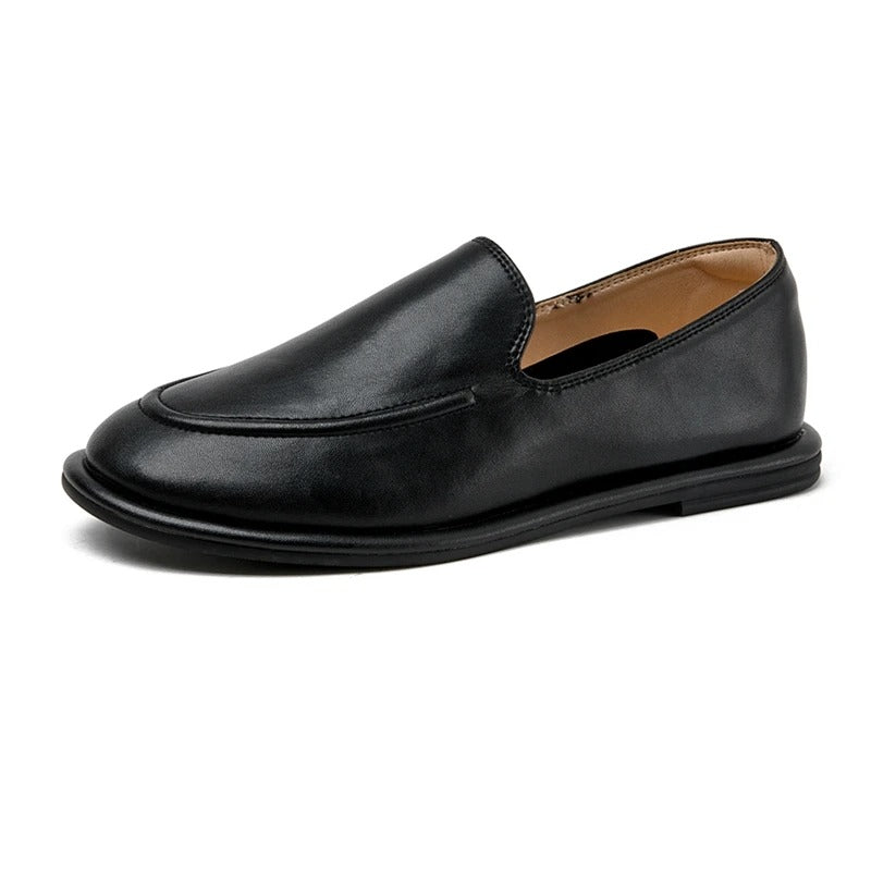 Véna leather loafers for women,
Elegant women's leather shoes,
Comfortable slip-on loafers,
High-quality leather moccasins,
Low heel leather shoes,
Daily wear leather loafers,
Office leather footwear,
Casual chic leather shoes,
Breathable leather loafers,
Stylish leather moccasins,